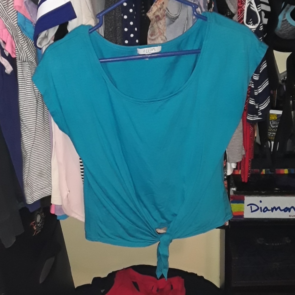 Delia's top